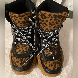 Brand New Juicy Couture Leopard Combat Boots Size 7.5 Chunk Wedge Heel Boots